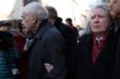 astor's son accused of hawking fake heirlooms to titanic ii partiers